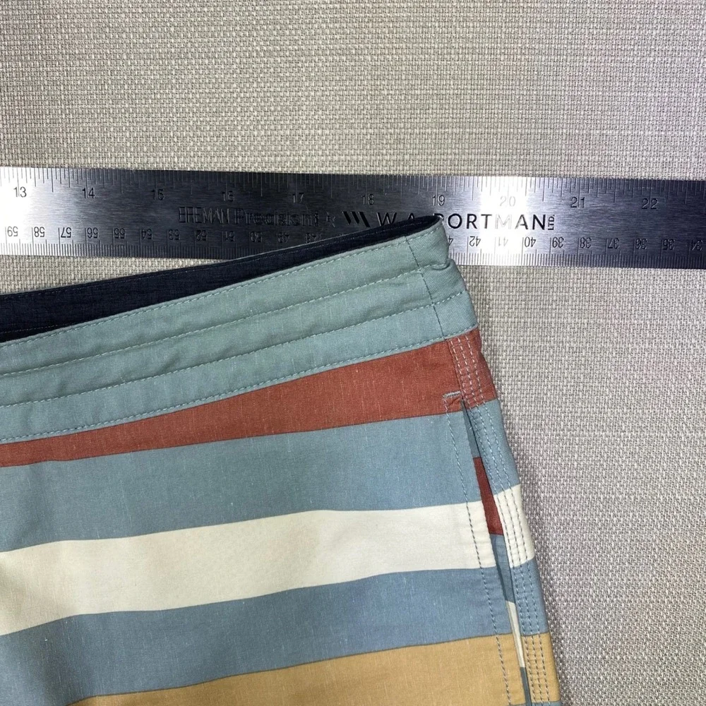 Vissla Mens Striped Board Shorts Size 38 Surf Trunks Multi w/ Pocket
